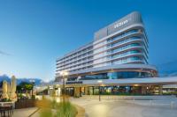 Hilton Świnoujście Resort & Spa w Warstwach od Anny Glik