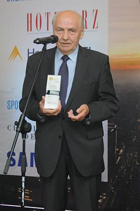 Antoni Kubicki ze statuetką