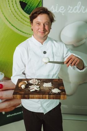 Grzegorz Łapanowski promuje pieczarki